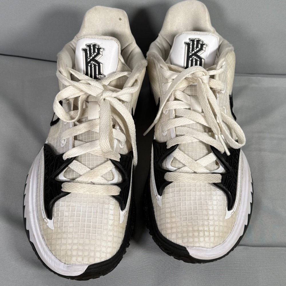 NIKE KYRIE LOW 4TB WHITE BLACK SZ 6 MENS 7.5 Women DA7803-100‎ - Picture 5 of 9